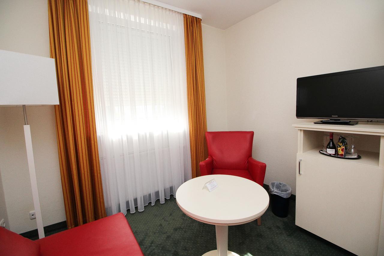 Hotel Leopold München Exteriör bild